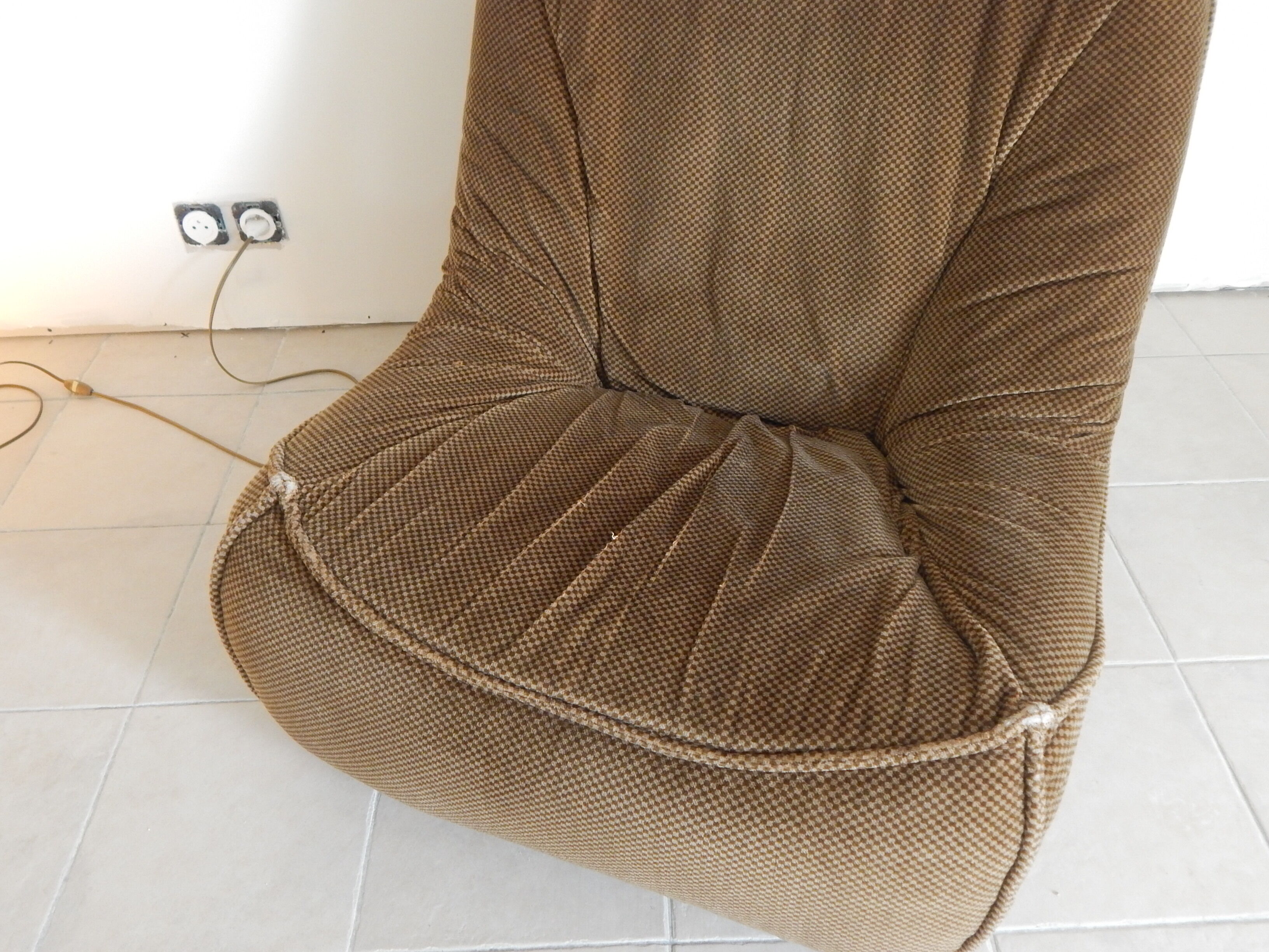 vintage rock heater bobois year 70