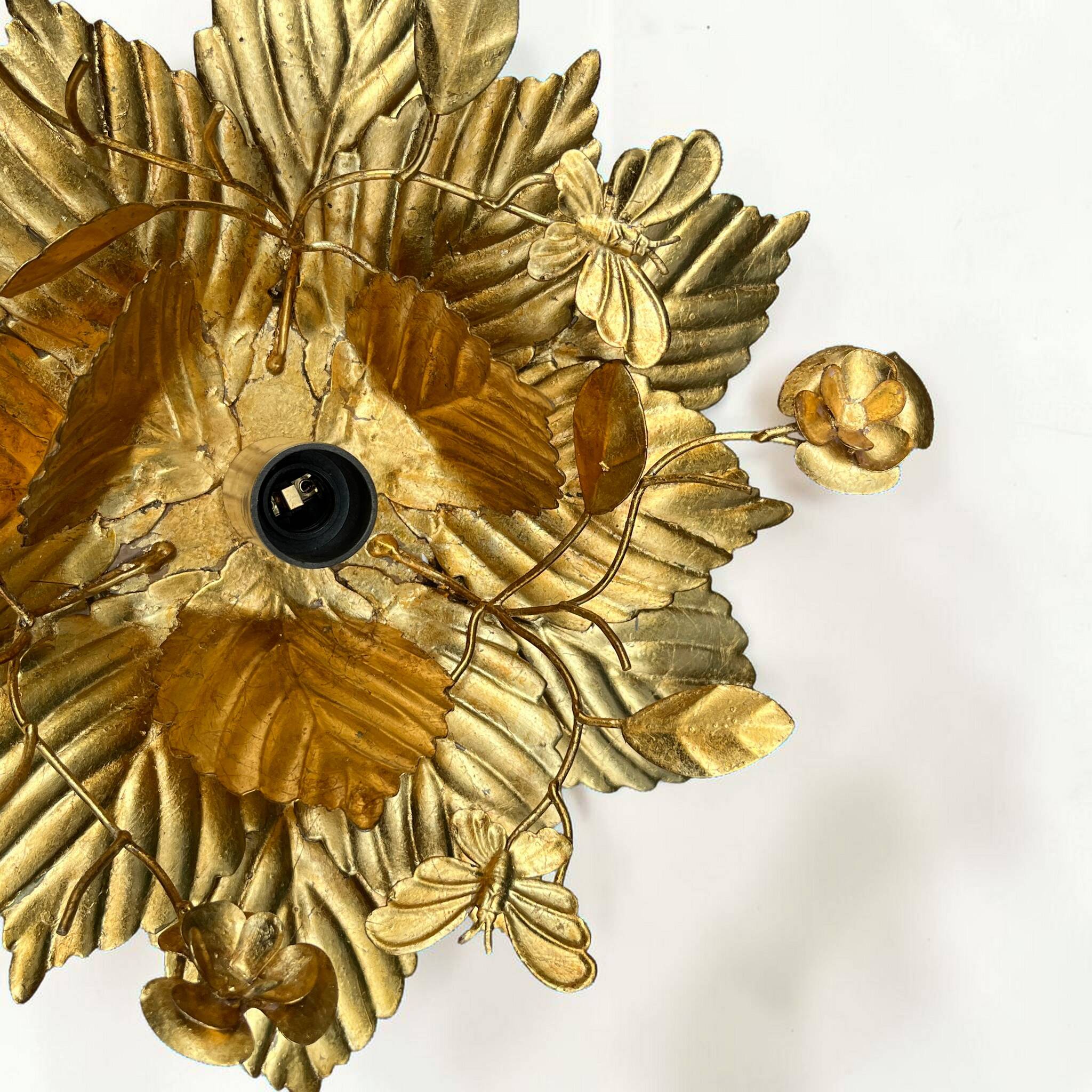 Vintage gold leaf metal flower wall light Florentine wall sconce
