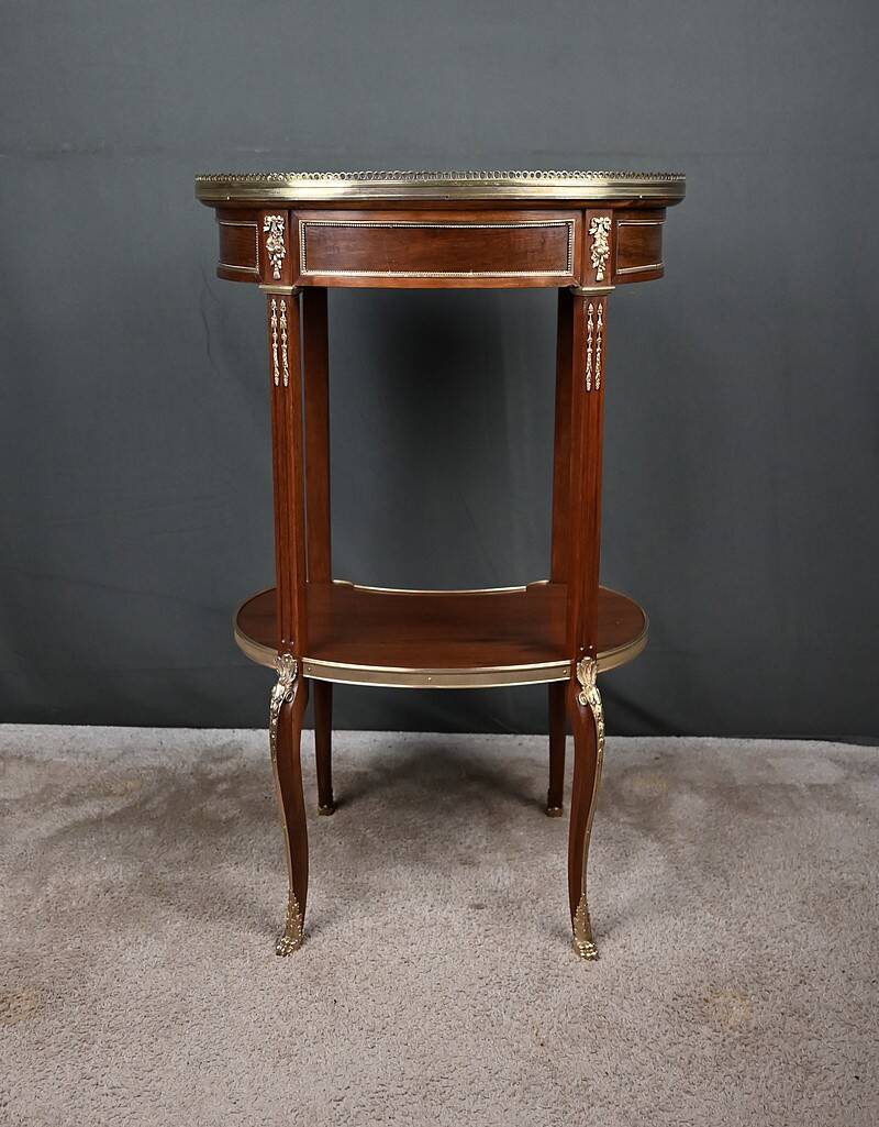 Small Kidney Table in Mahogany, Transition Style – Early 20th Century