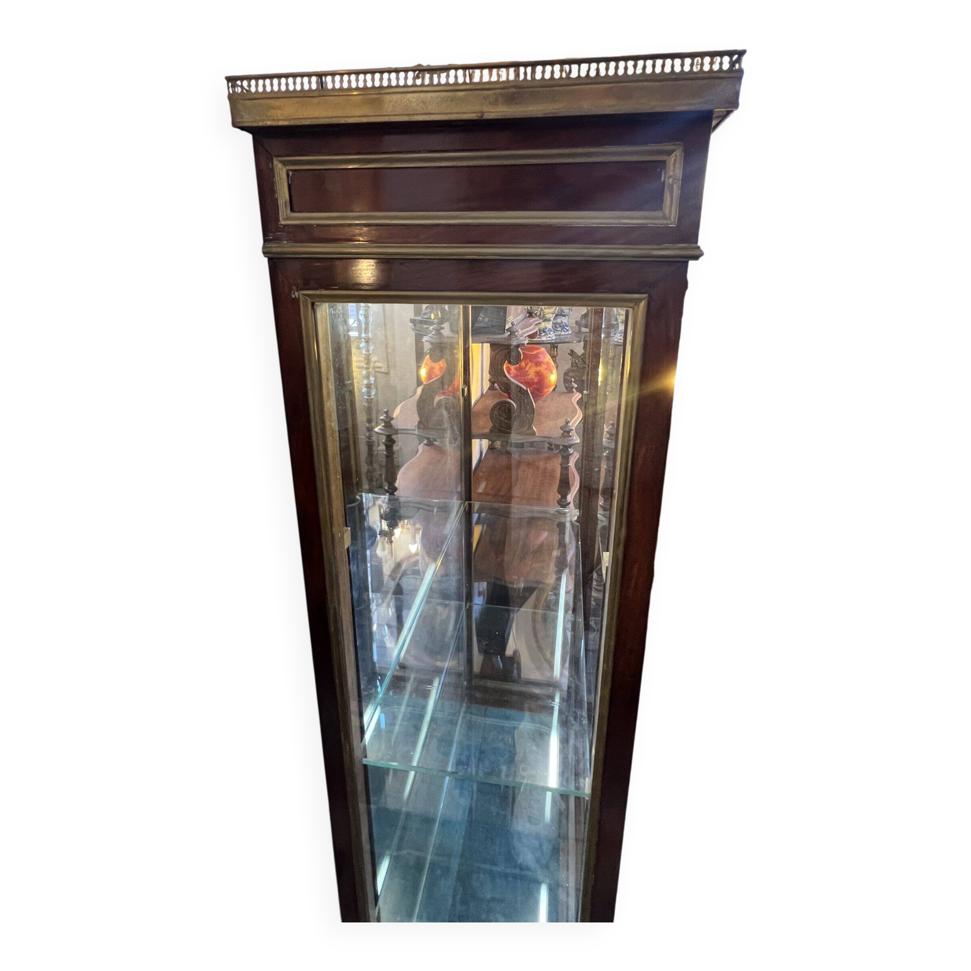 Louis XVI style display cabinet, in mahogany and mahogany veneer, with a red marble top with gallery