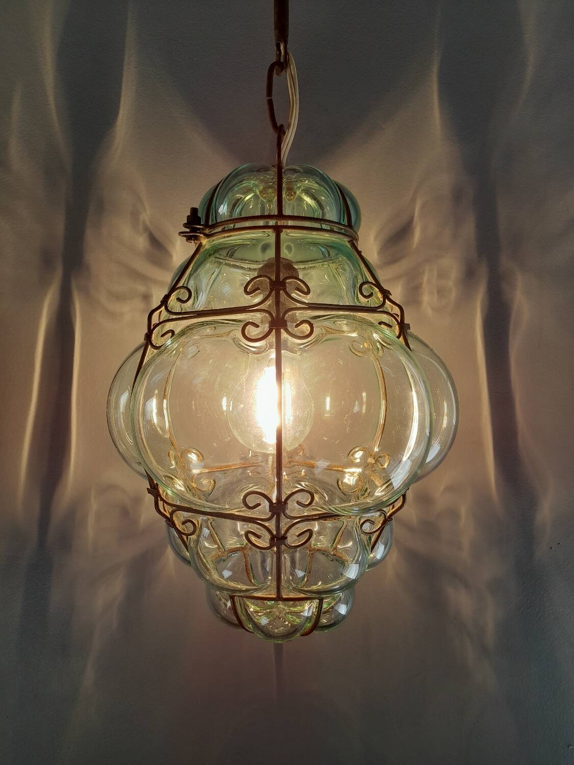 Venetian lantern in blown glass.