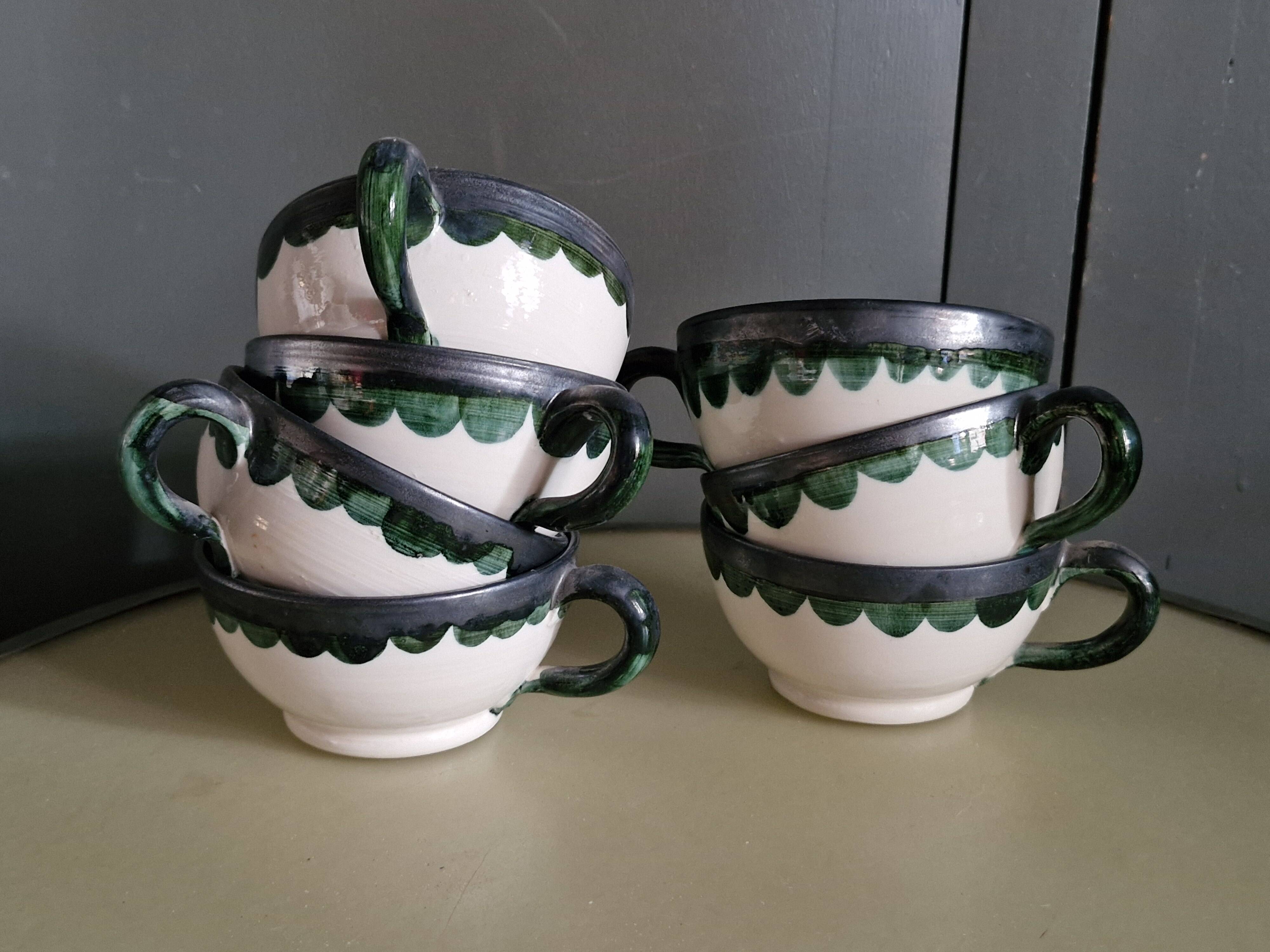 Vintage 7 Earthenware Mugs