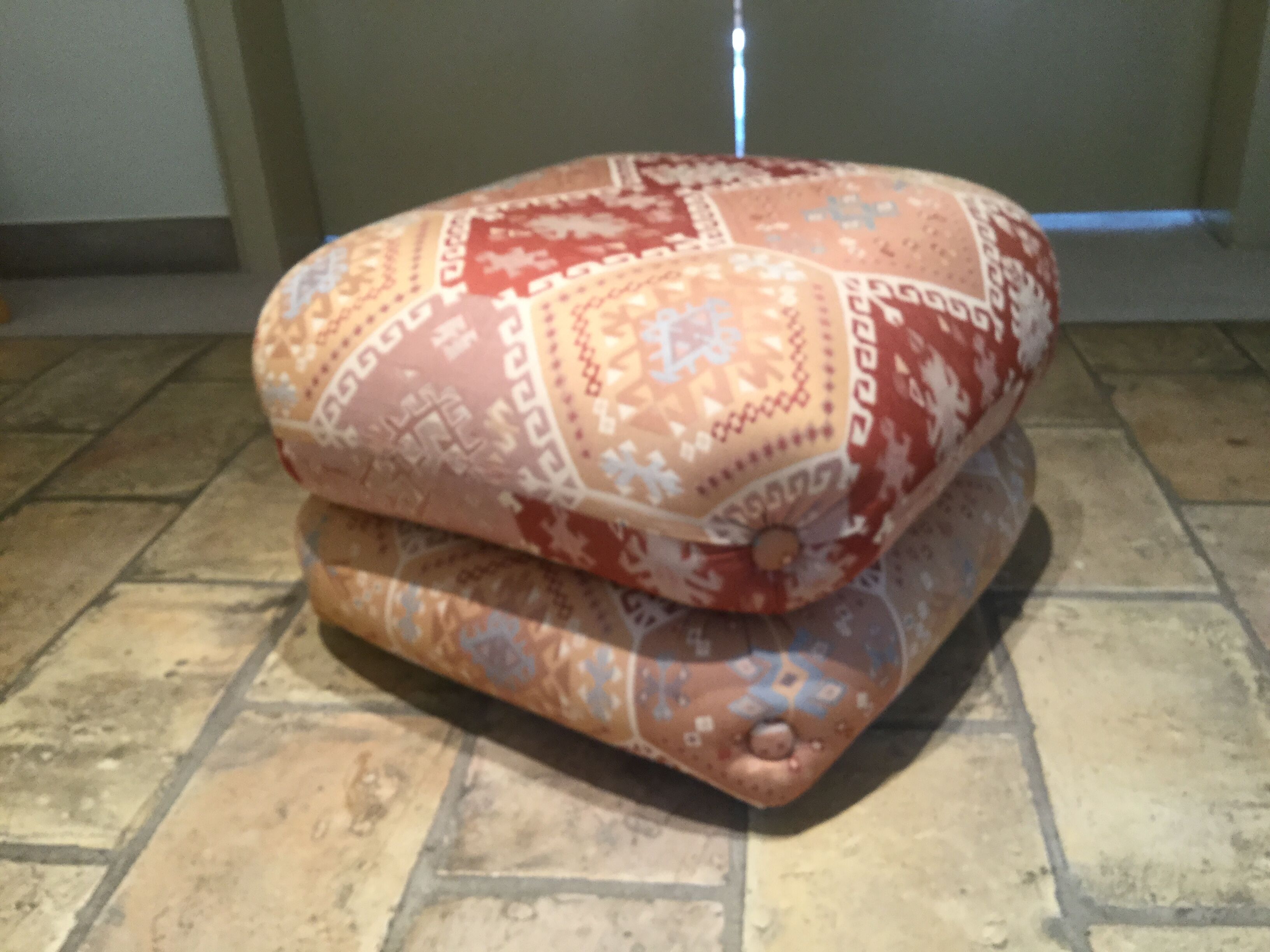 Pouf 2 rotating cushions