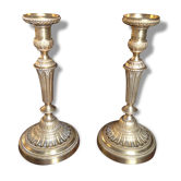 Paire de bougeoirs en bronze doré de style Louis XVI