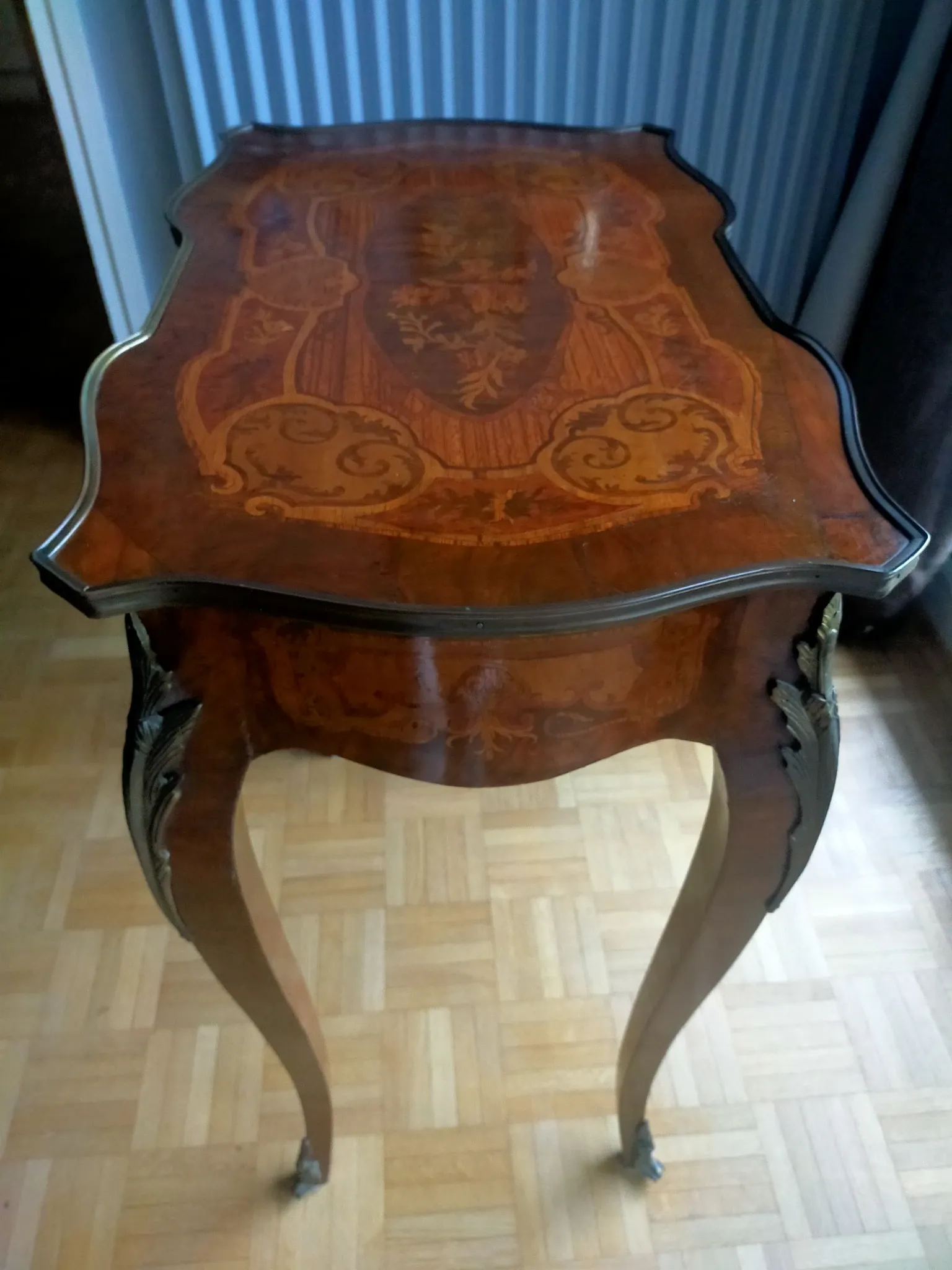Console table
