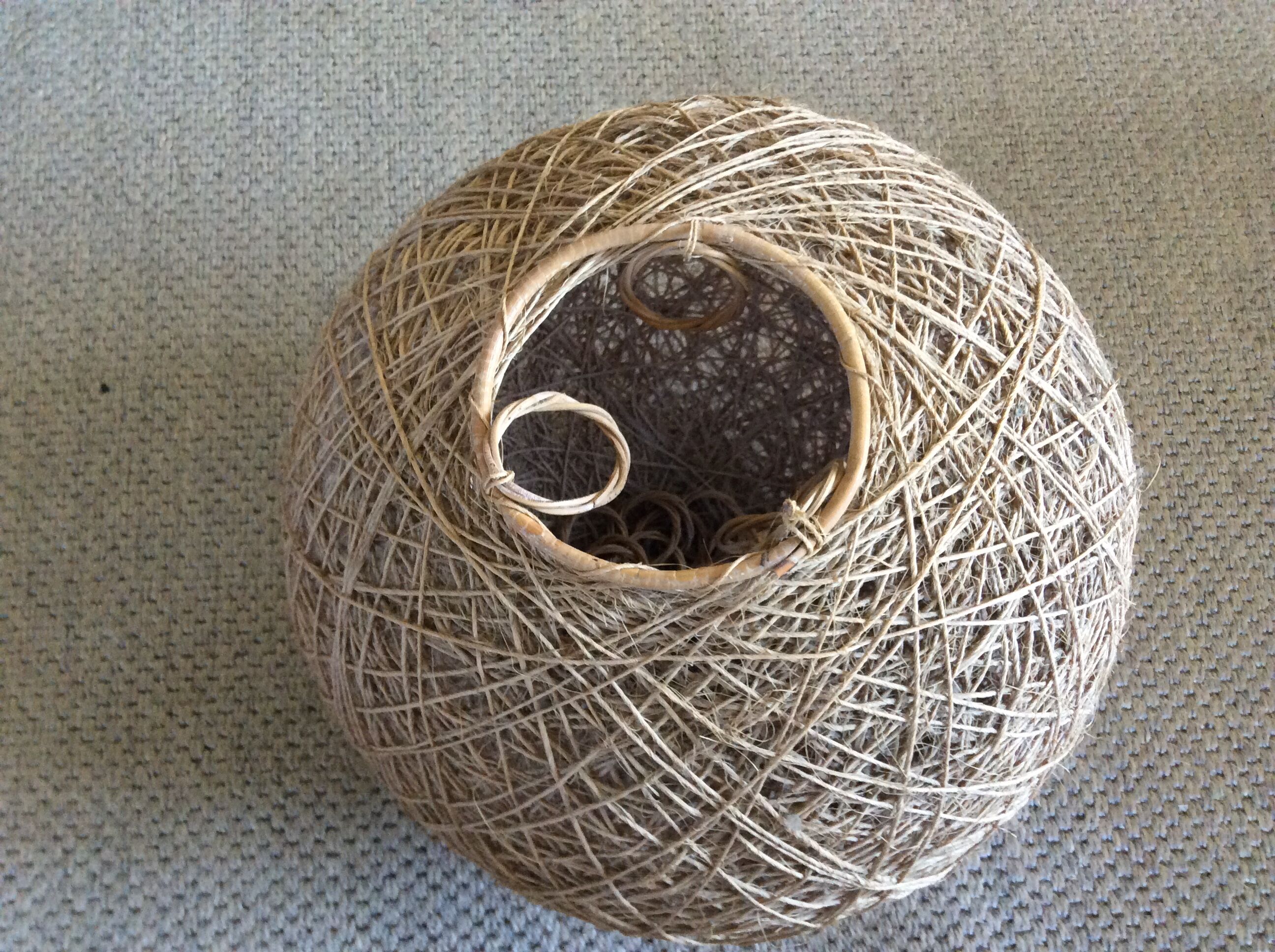 Rope ball suspension