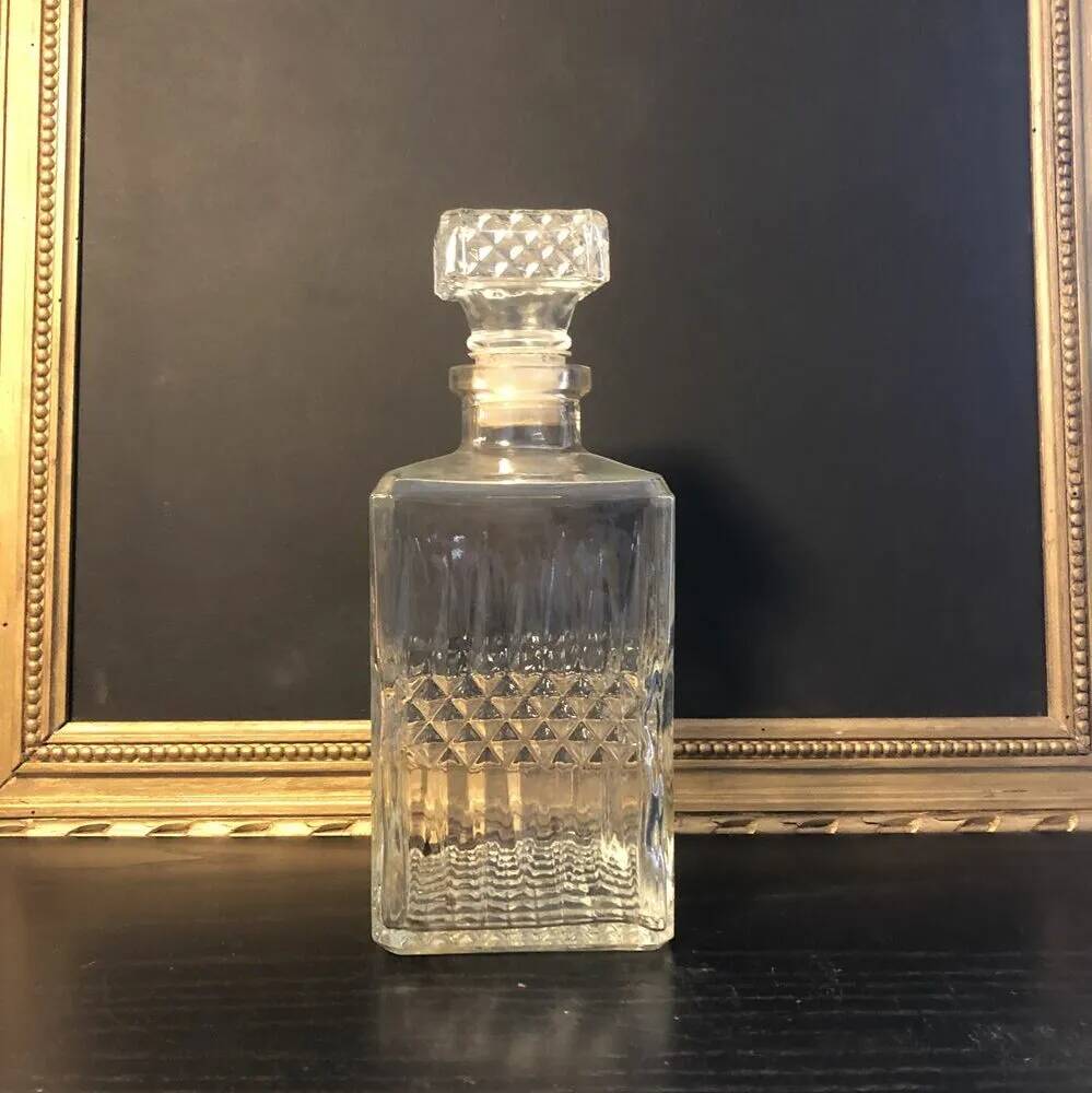 Whisky decanter