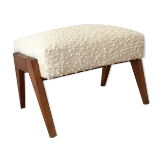 Fauteuil vintage 60 refait à neuf en tapisserie d’inspiration verdure