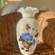 Ancien vase en opaline émaillé