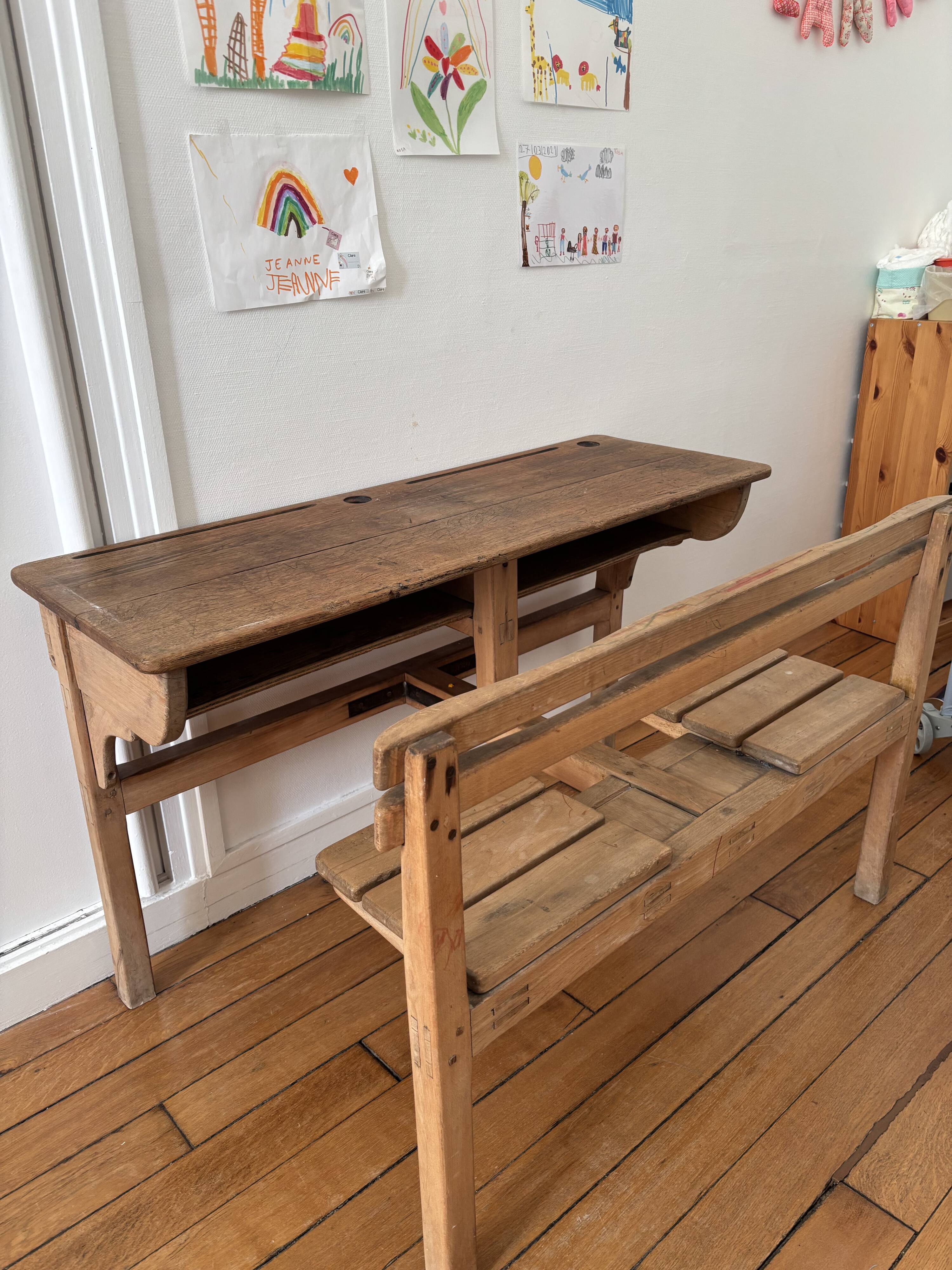 School desk for 2