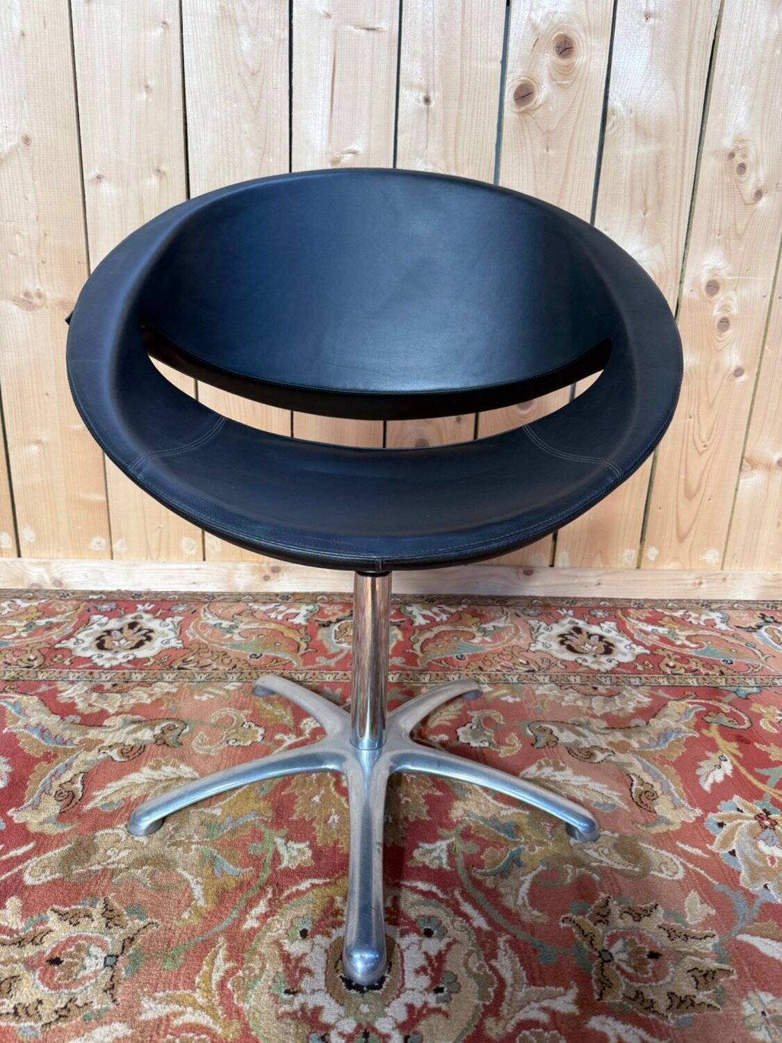 Set of 4 swivel shell chairs – 1980s – Karisma – Leather & Chrome metal