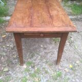 Table farm old spindle feet