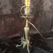 Lampe bougeoir électrifiée, lampe de table bronze tripode pattes de chèvres
