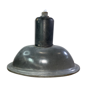 Suspension en tôle émaillée