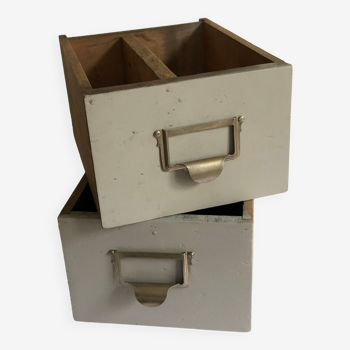 Pair of gray drawers with separator