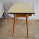 Bureau en bois plateau formica des années 60