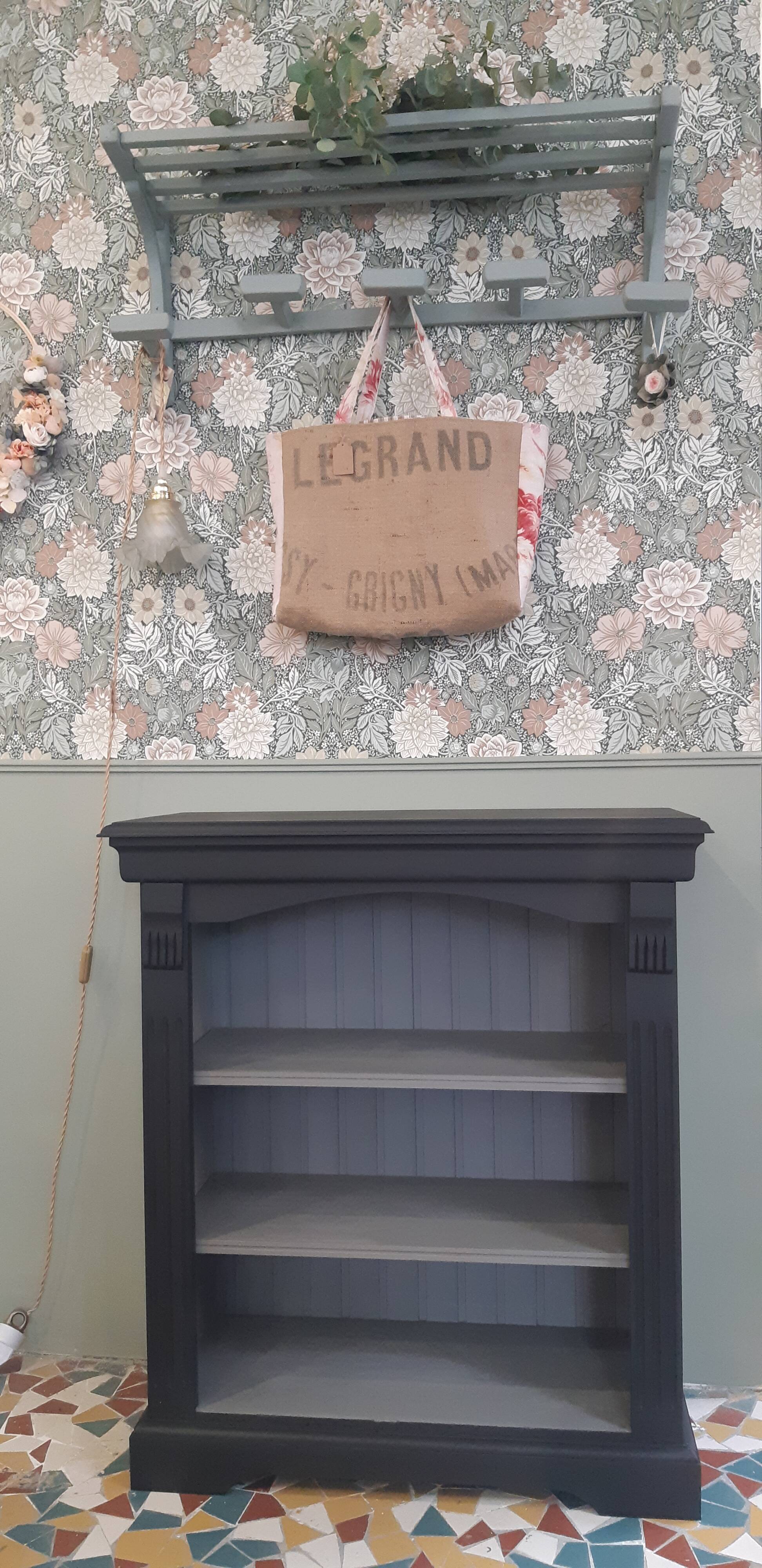 Library, bibus, console