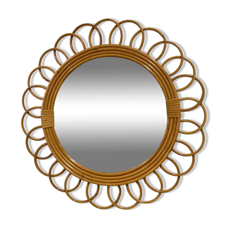 Rattan flower mirror