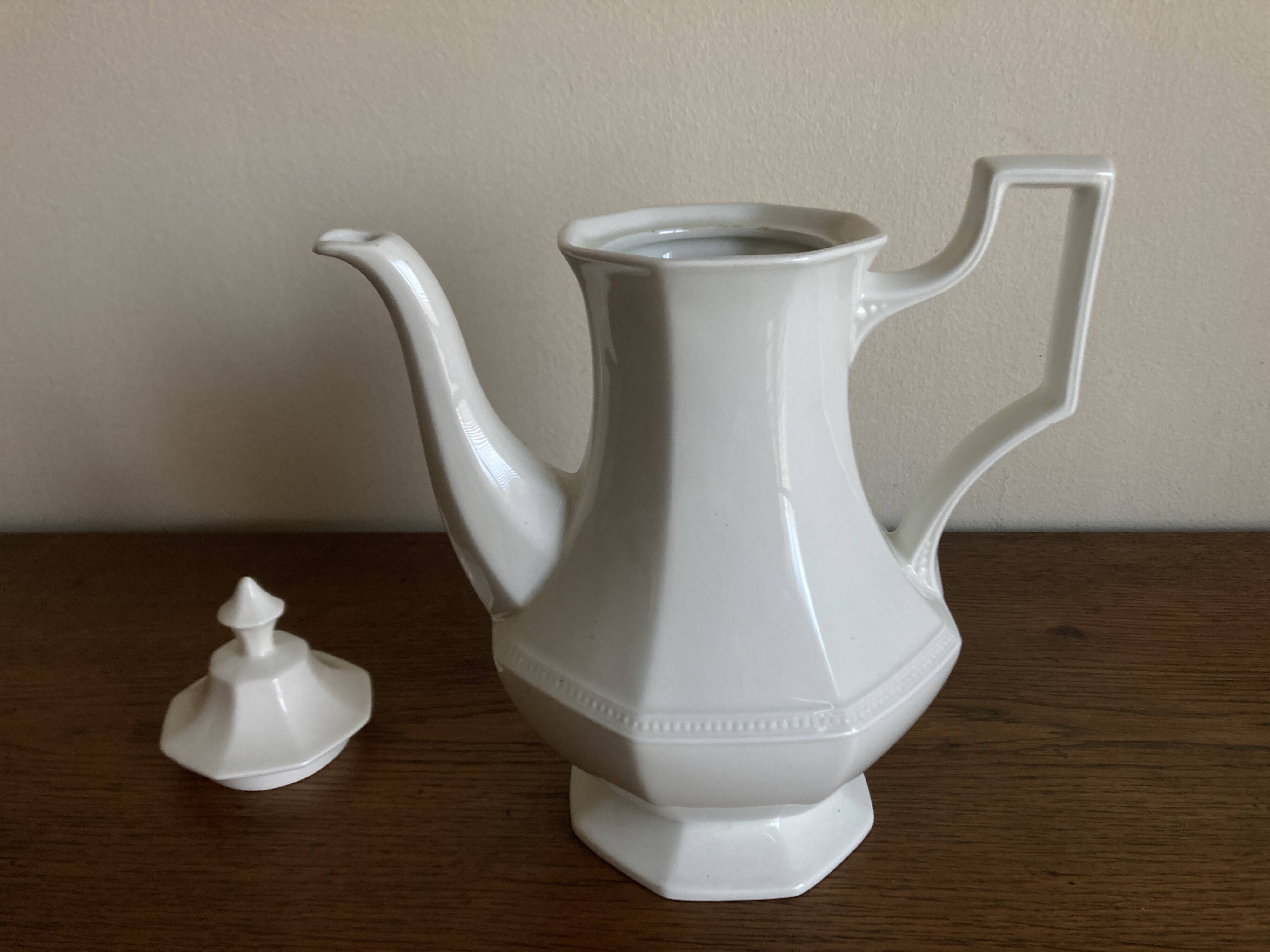 Neo-classical octagonal coffee pot Johnson Brothers pearls 1960