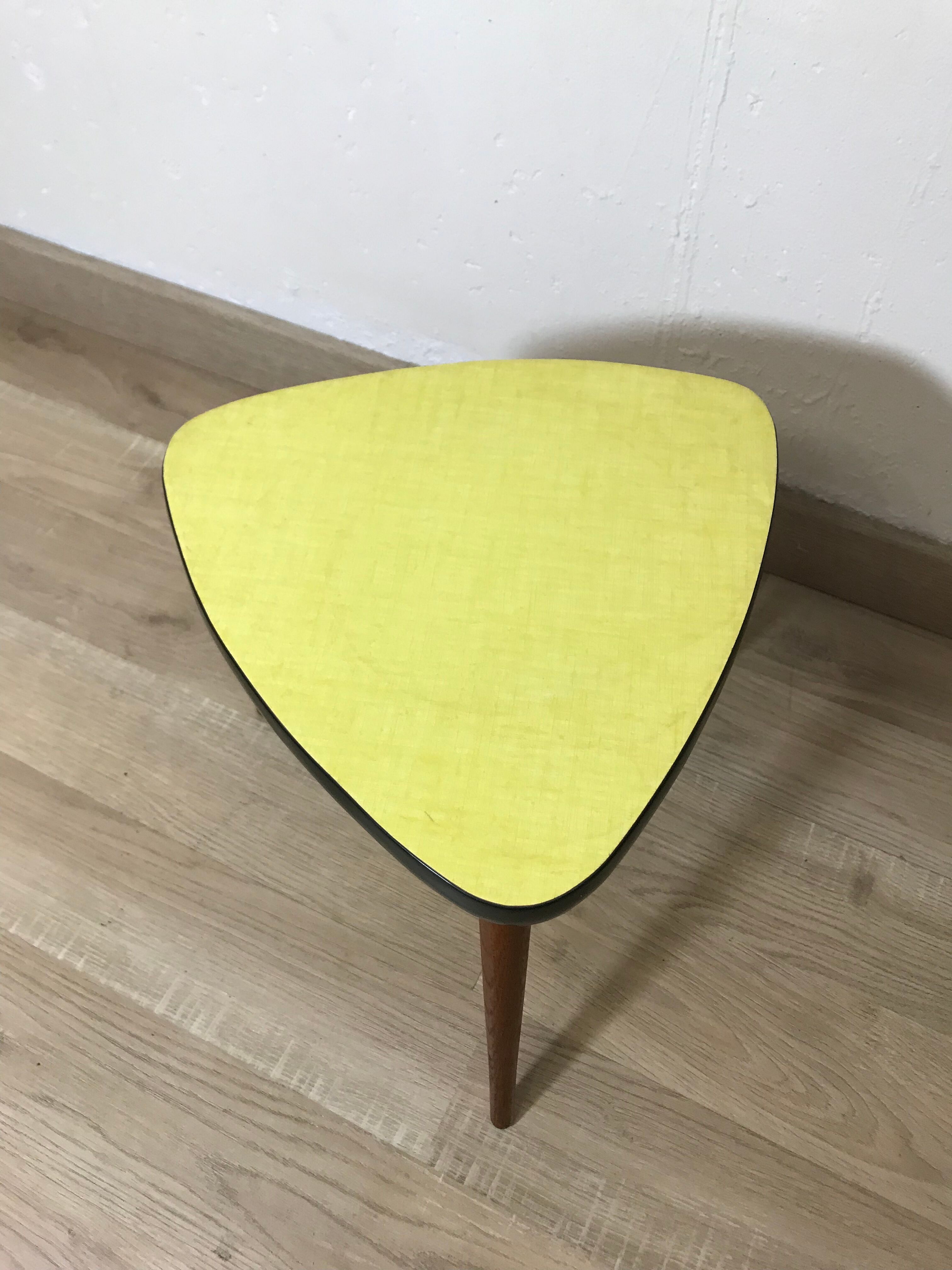 Yellow tripod plant holder 60 ́s