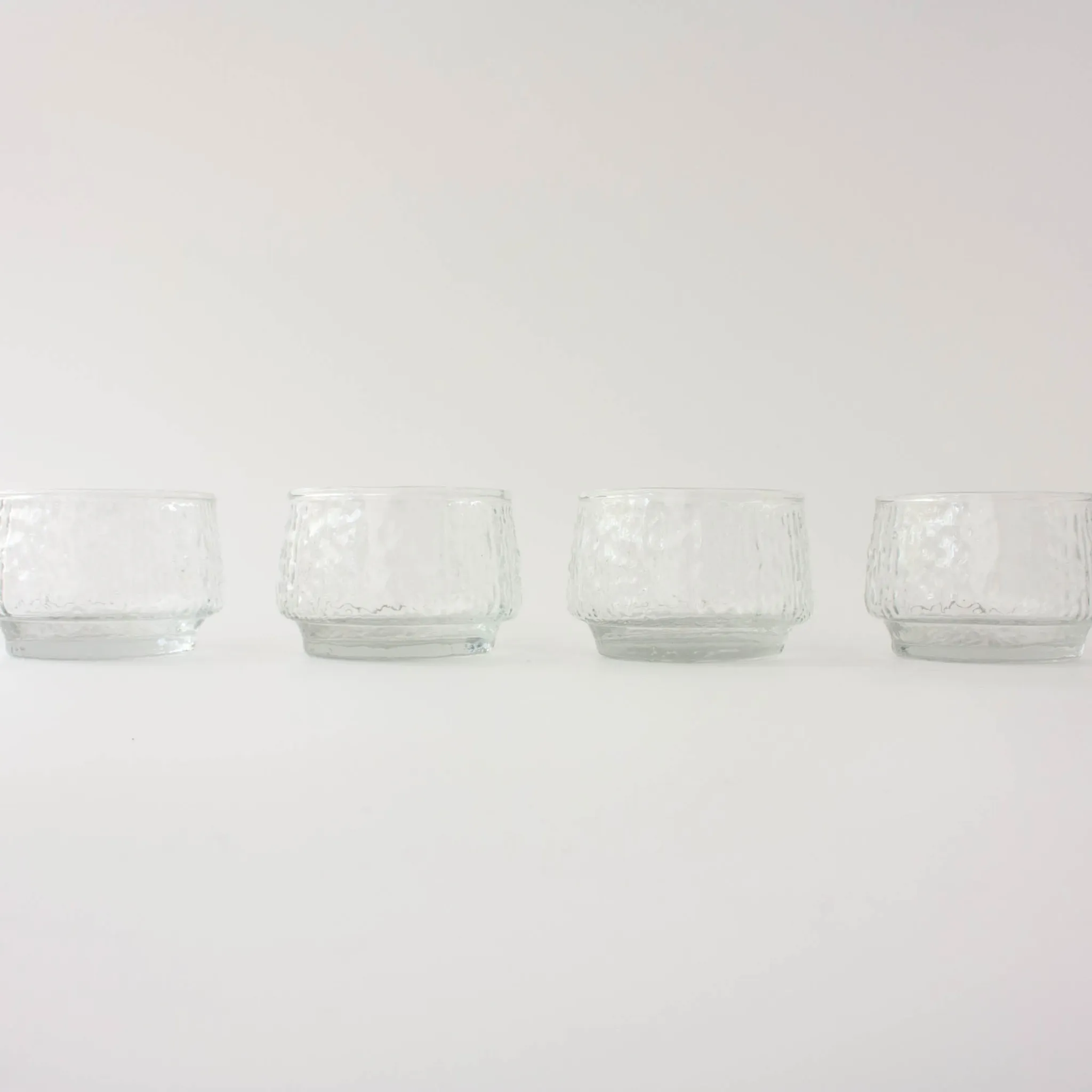 Bols à dessert en verre texturé de style scandinave, années 1960