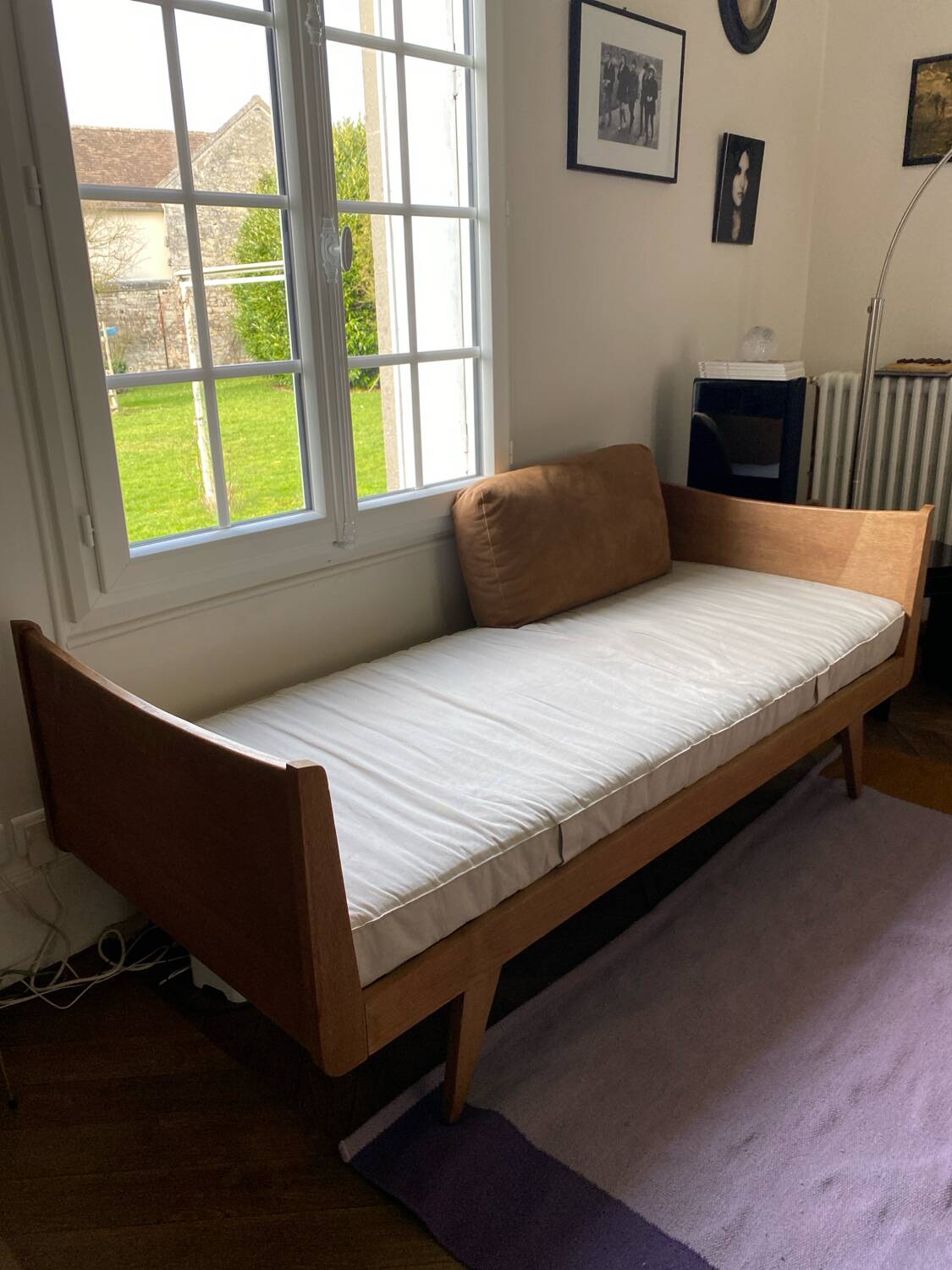 Day bed or guest bed