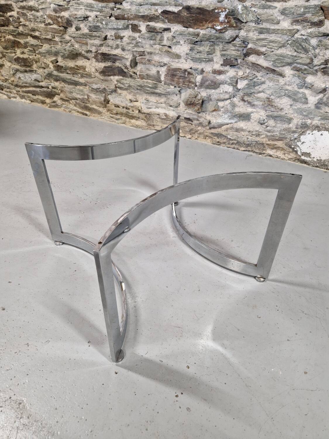 Table basse design Paul Legeard verre fumé et chrome