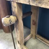 Carpenter's workbench