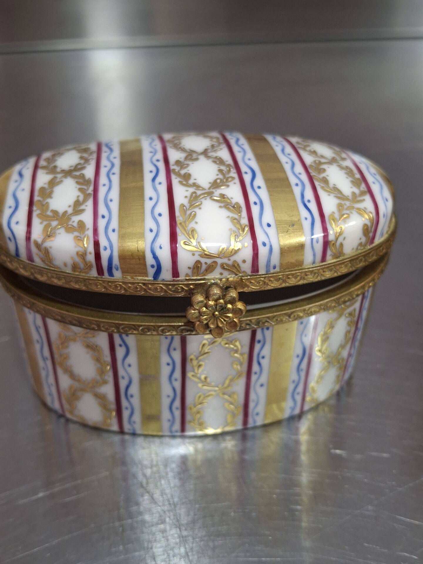 Sweet box