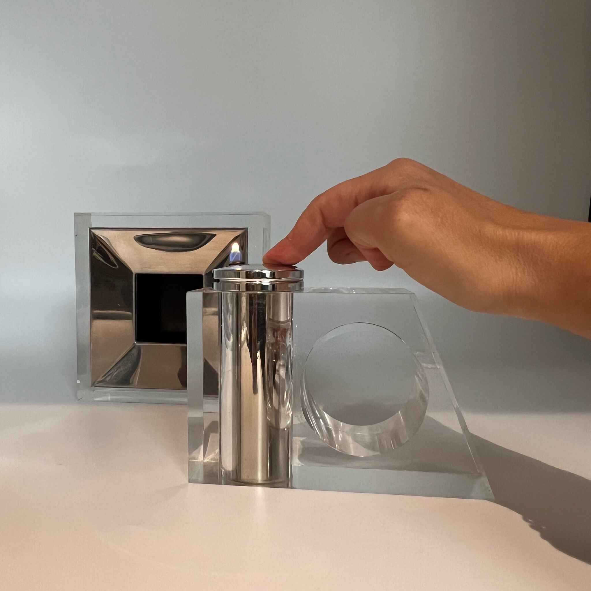 Fabio Manlio Ciocca Guzzini 70s, vintage plexiglass italian design - catchall ashtray and lighter