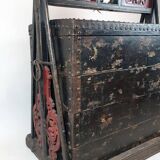 Large lacquered wooden wedding chest - China - 19th century