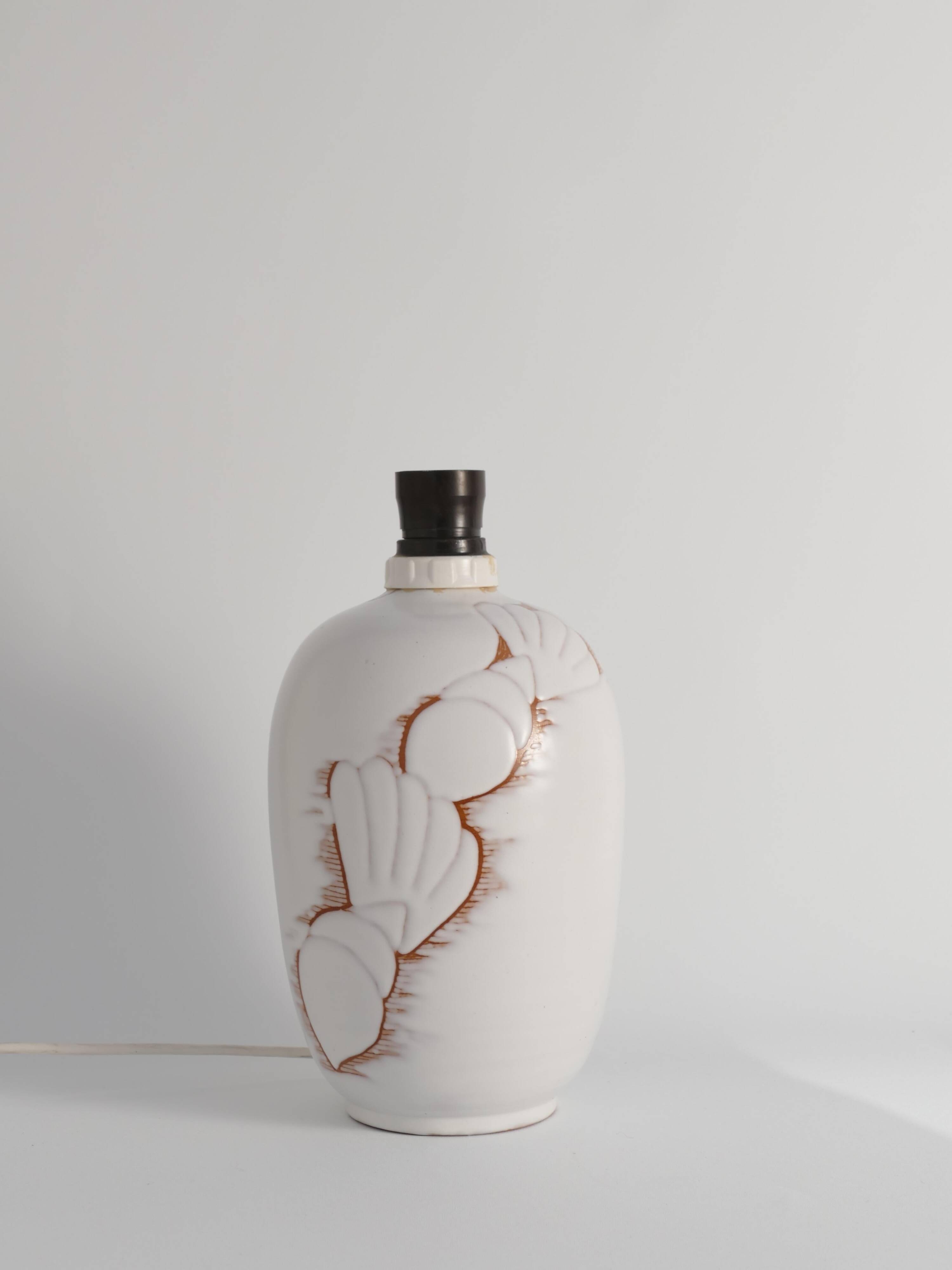 Art Deco White Seashell Motif Table lamp By Anna Lisa Thomson, Upsala Ekeby