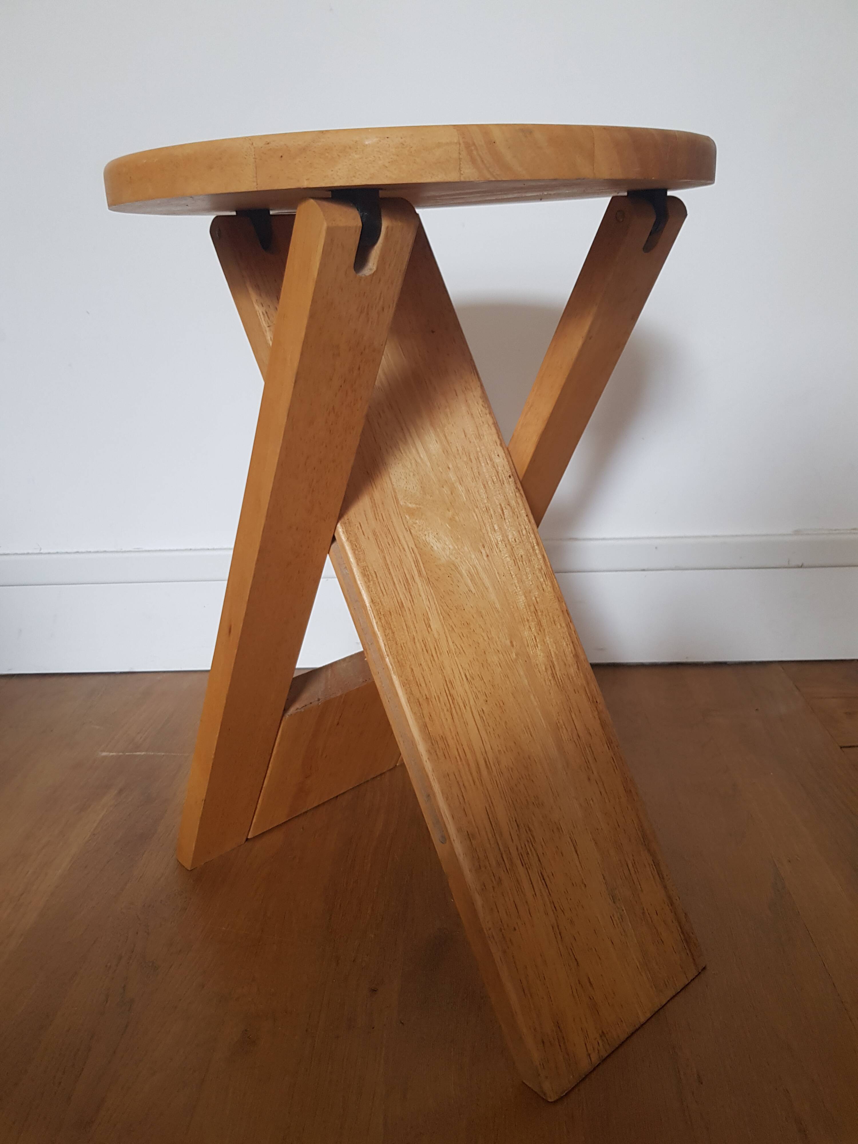 Suzy stool by Adrian Reed