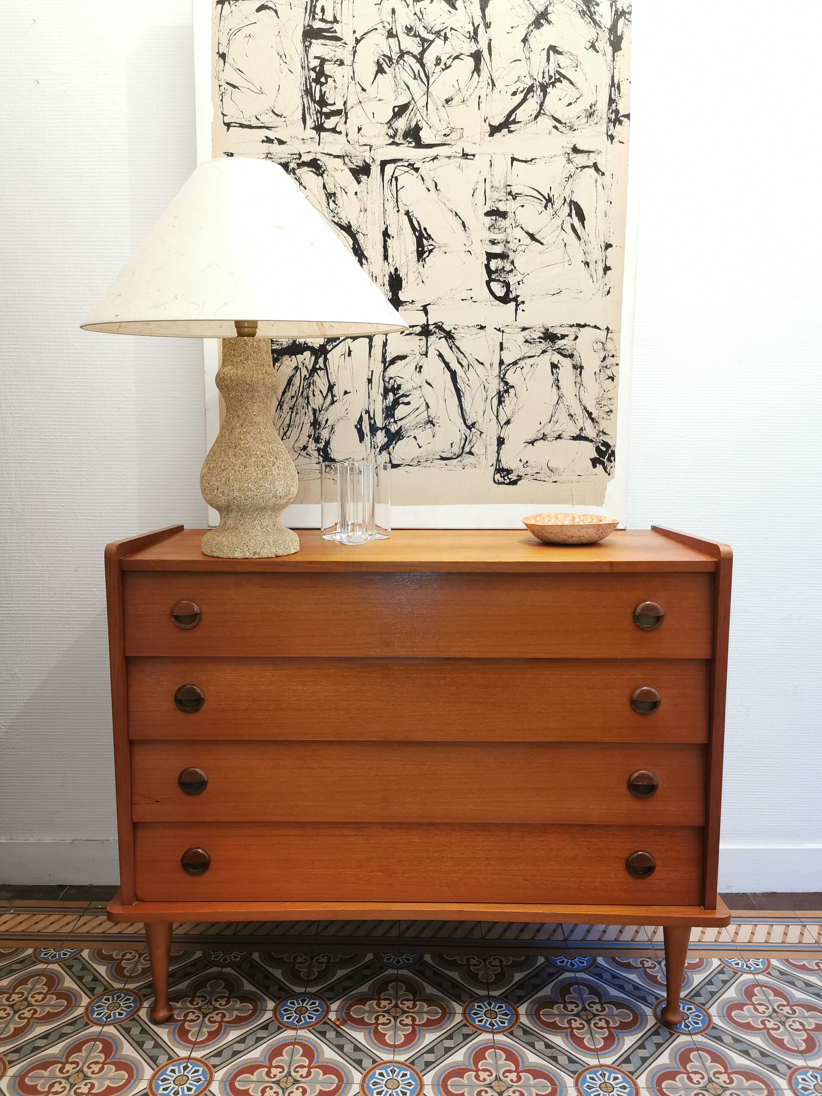 Scandinavian chest of drawers