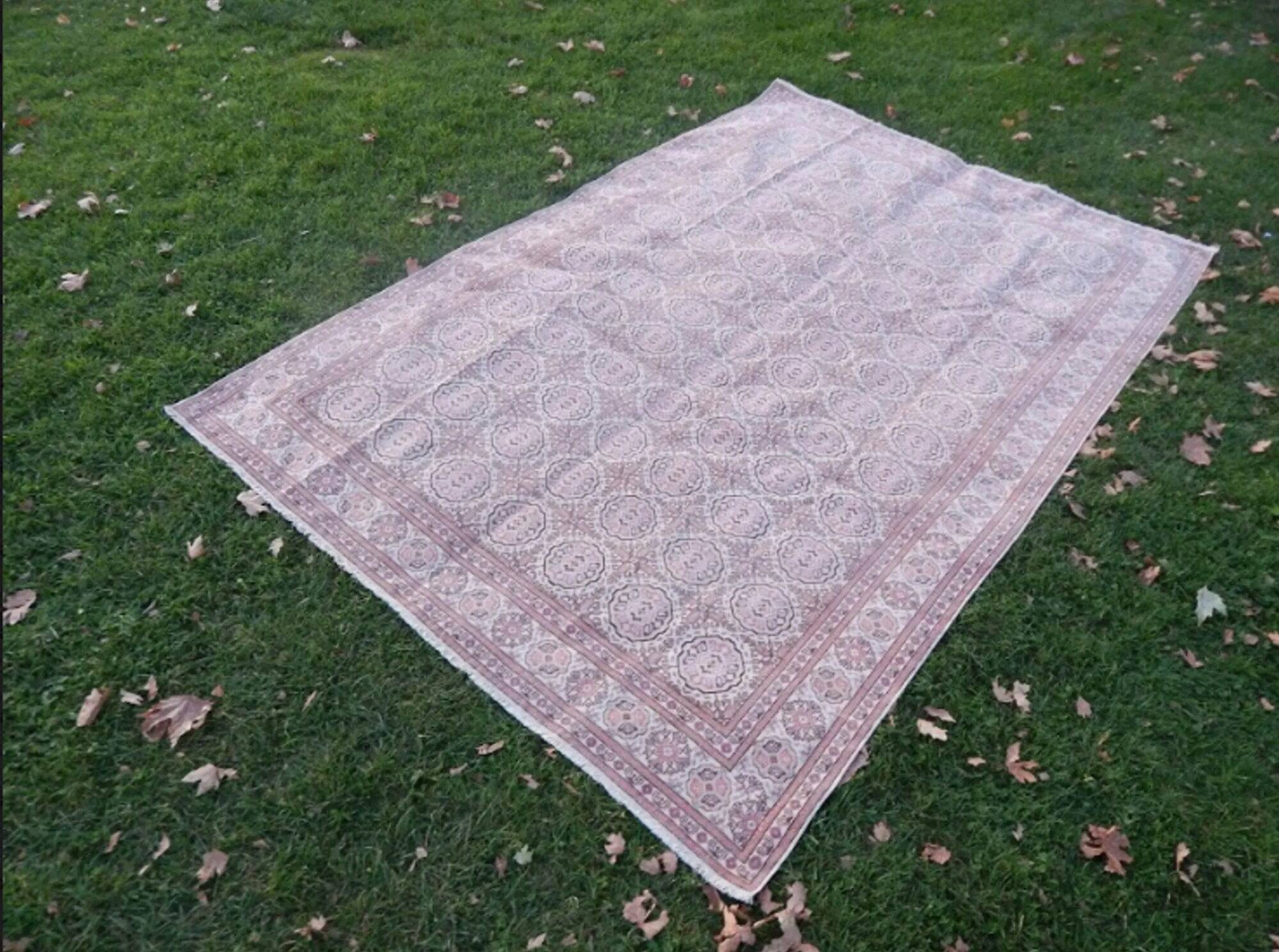 Vintage Turkish rug handmade 195x303 cm