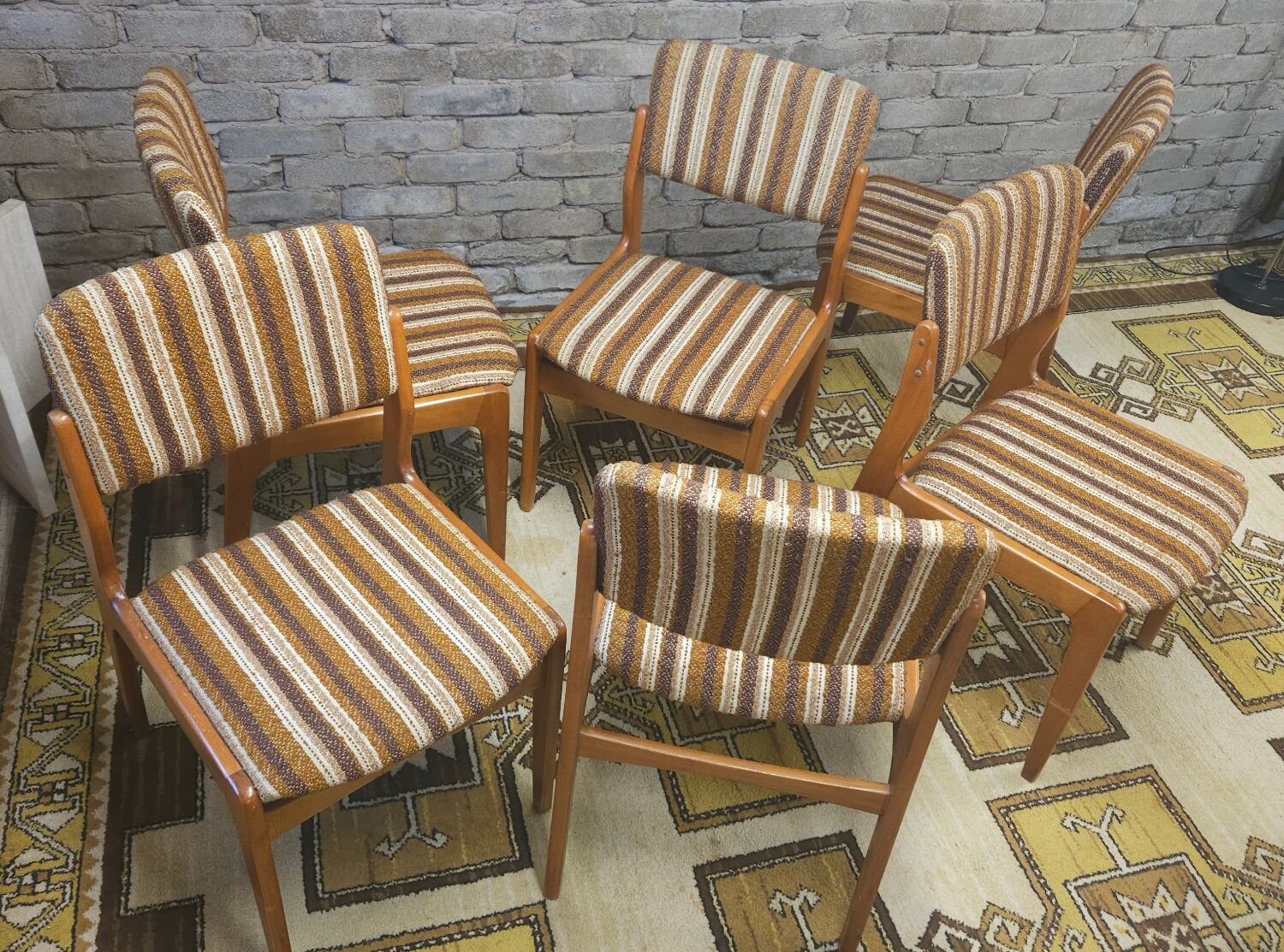 Set of 6 vintage Scandinavian chairs from the 1970s