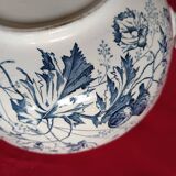 antique soup tureen Terre de Feu 1920/1930 with a decoration of birds and insects