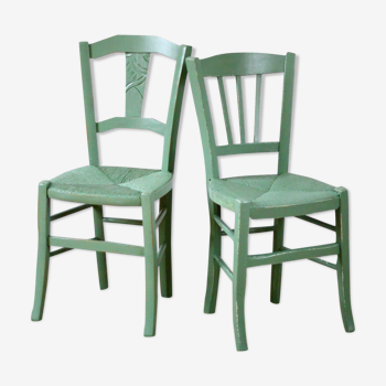 Pair of green mulched chairs