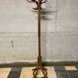 Baumann parrot coat rack