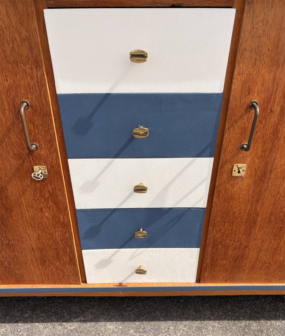 Solid wood sideboard from the 1950s – a unique piece with graphic design.