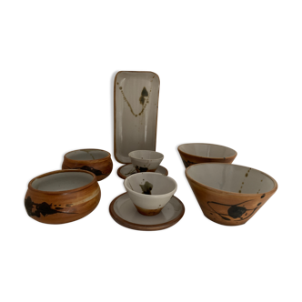 Set for two people bowls, cups, plates and tachist ceramic dish, La Colombe, 1970