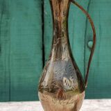 Carafe vase in chiseled brass