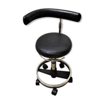Tabouret de dentiste