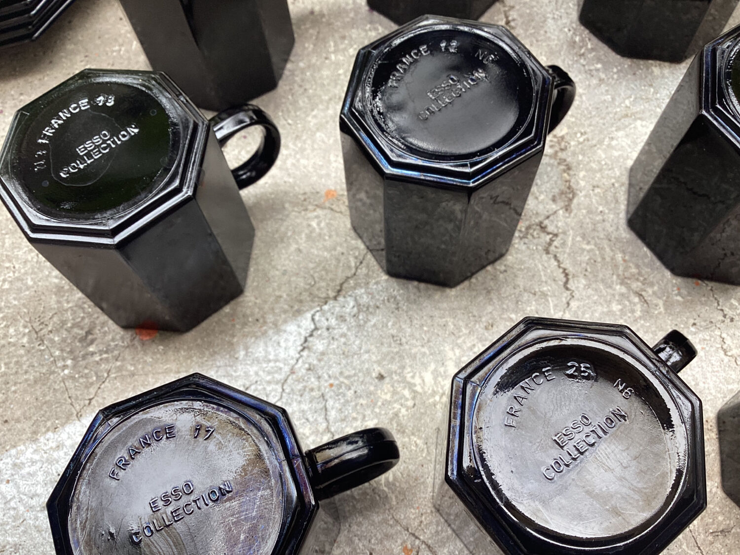 Large 11-cup coffee service Arcoroc vintage Esso collection