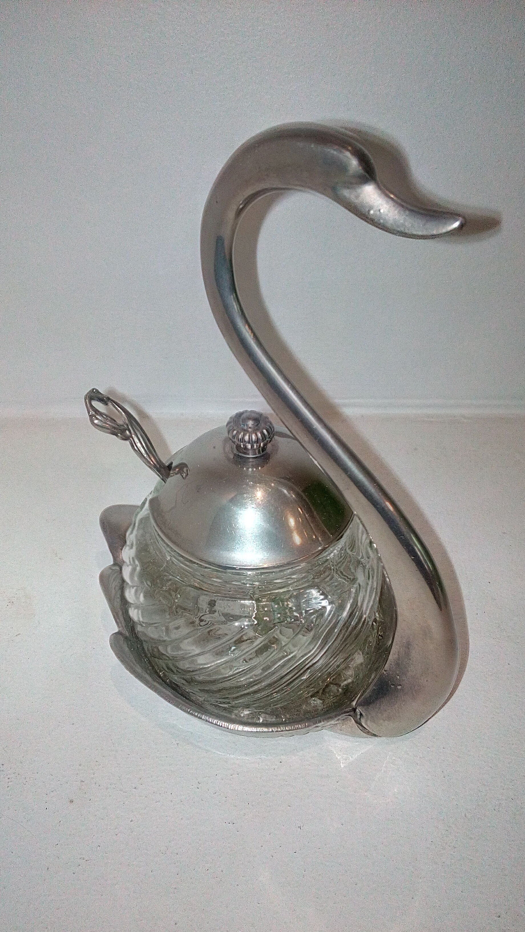 Mustard confectioner's sugar swan