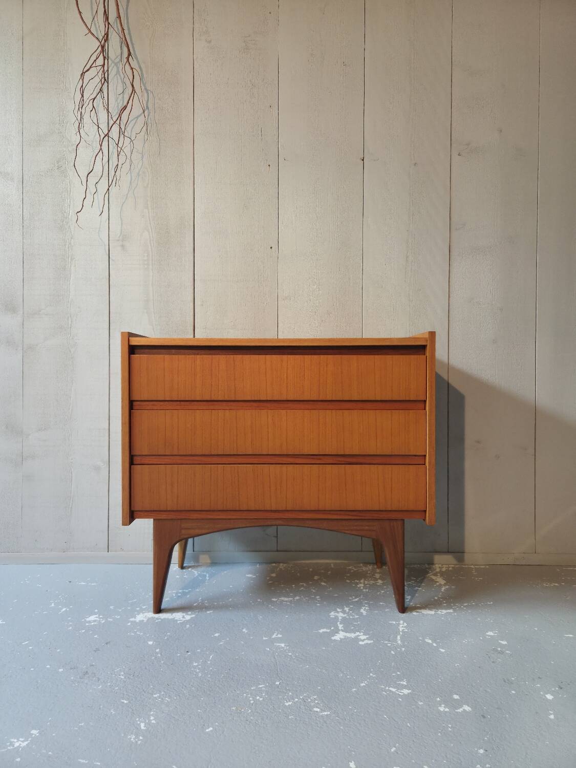 Scandinavian chest of drawers