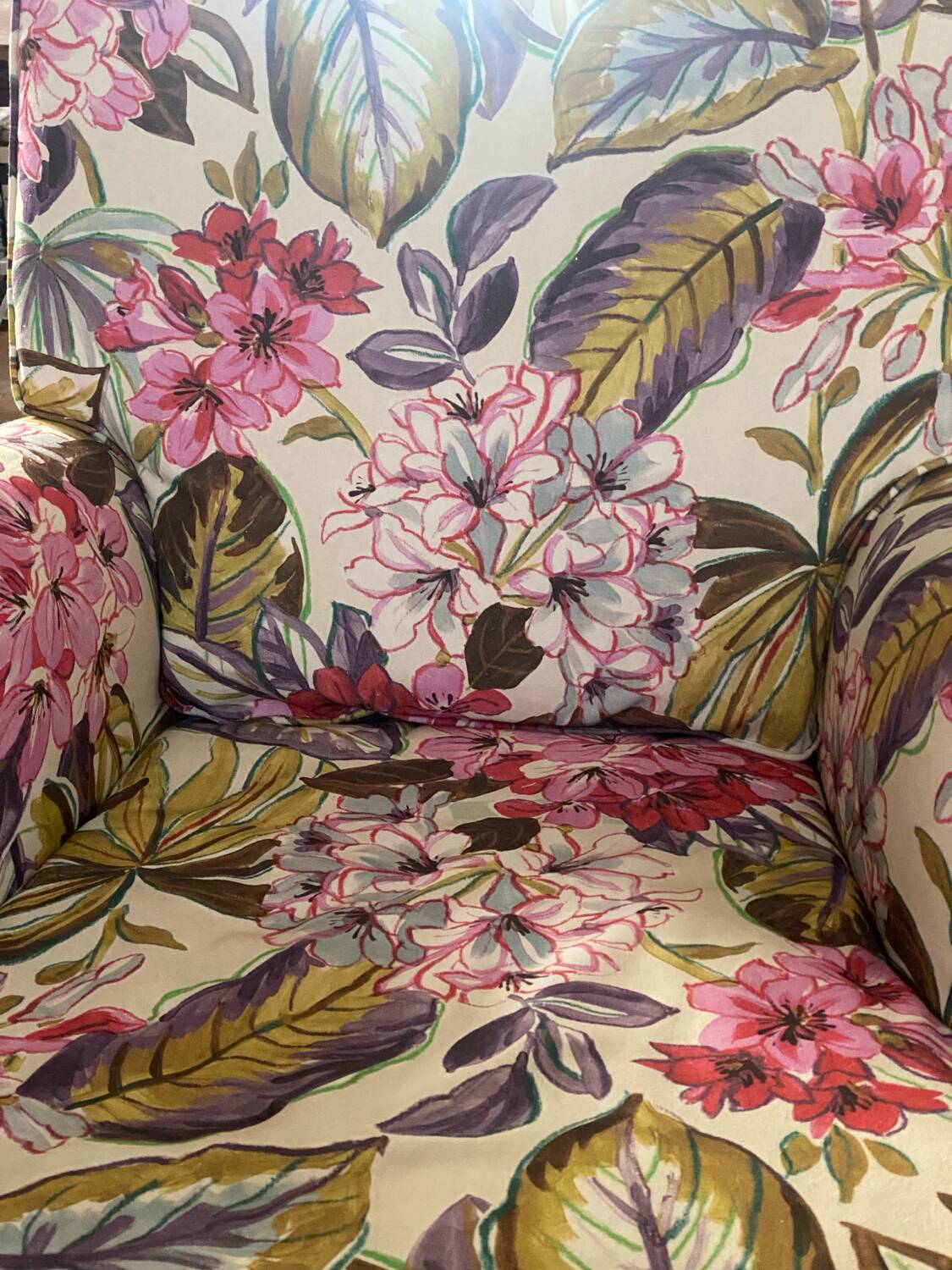 Pair of cocooning armchairs