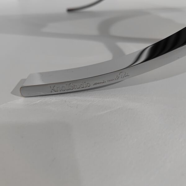 Chauffeuse Barcelona de Mies Van Der Rohe pour Knoll