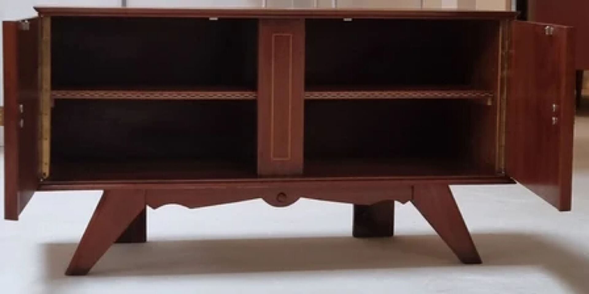 Mid-century buffet