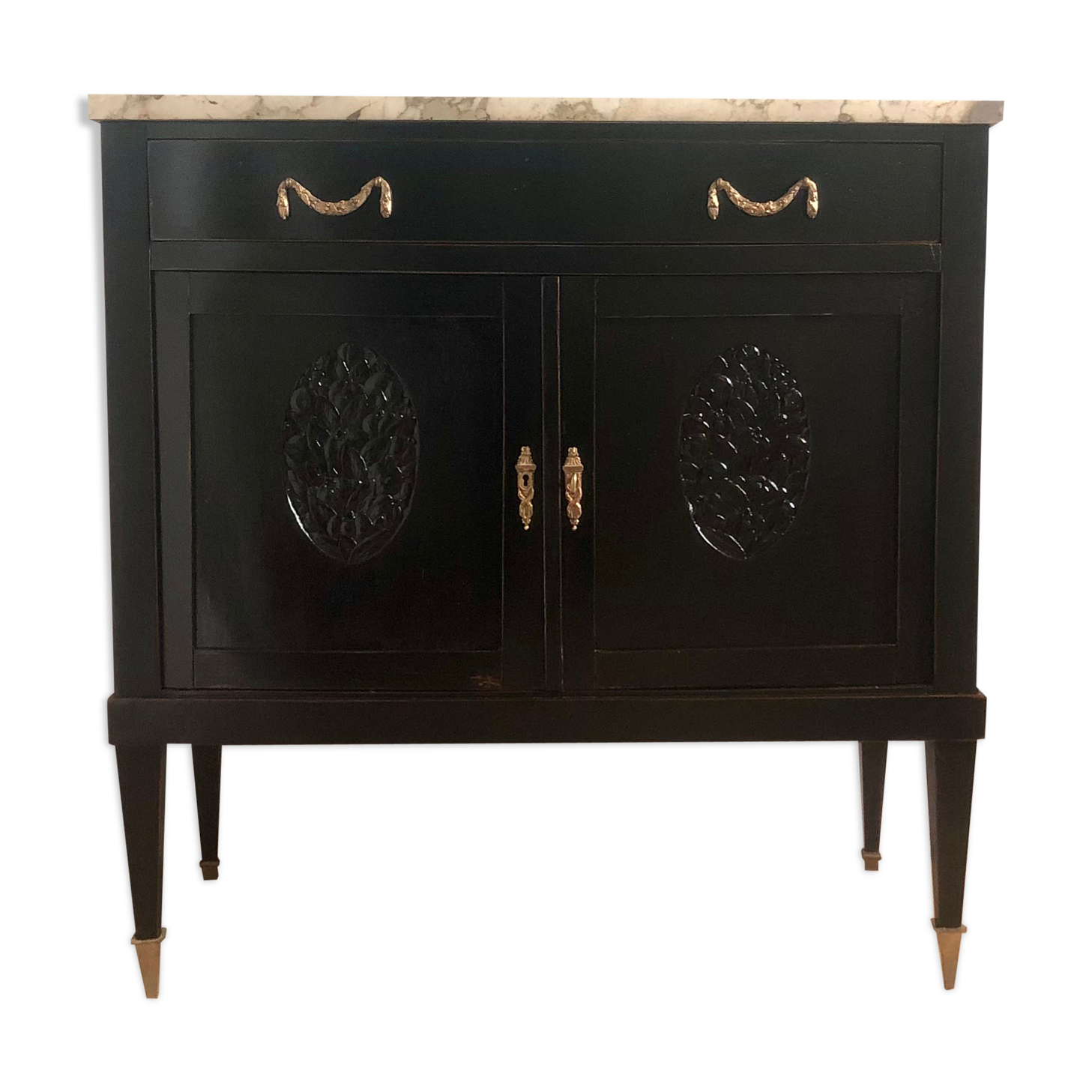 Ancien buffet en bois, marbre blanc